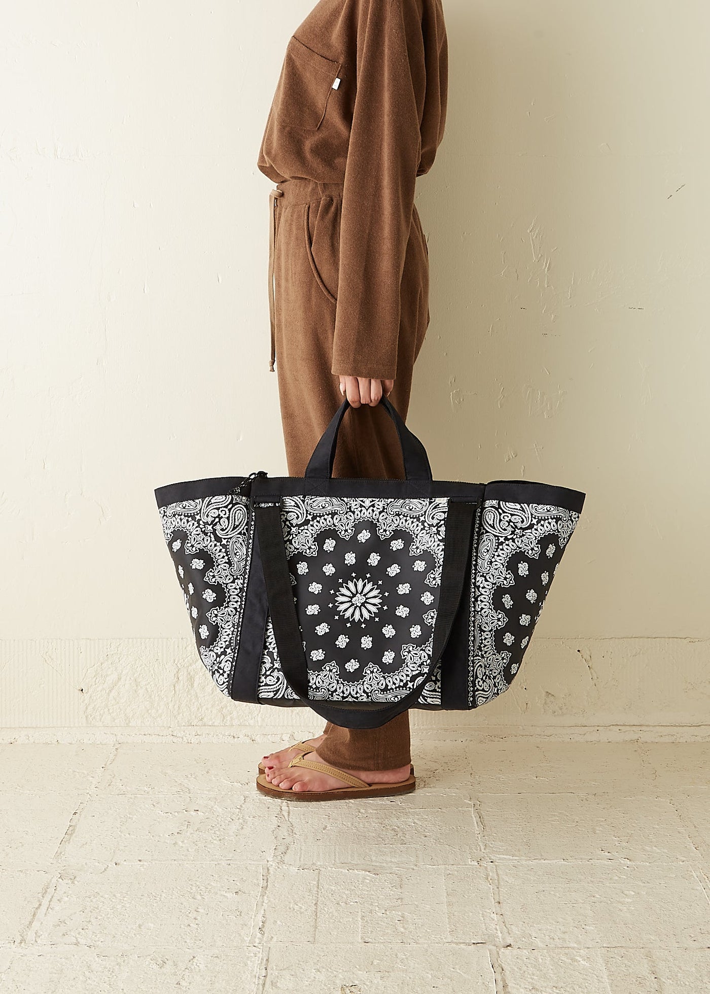 RANDY LAUNDRY TOTE (black / MEDIUM) – LANDHAUS
