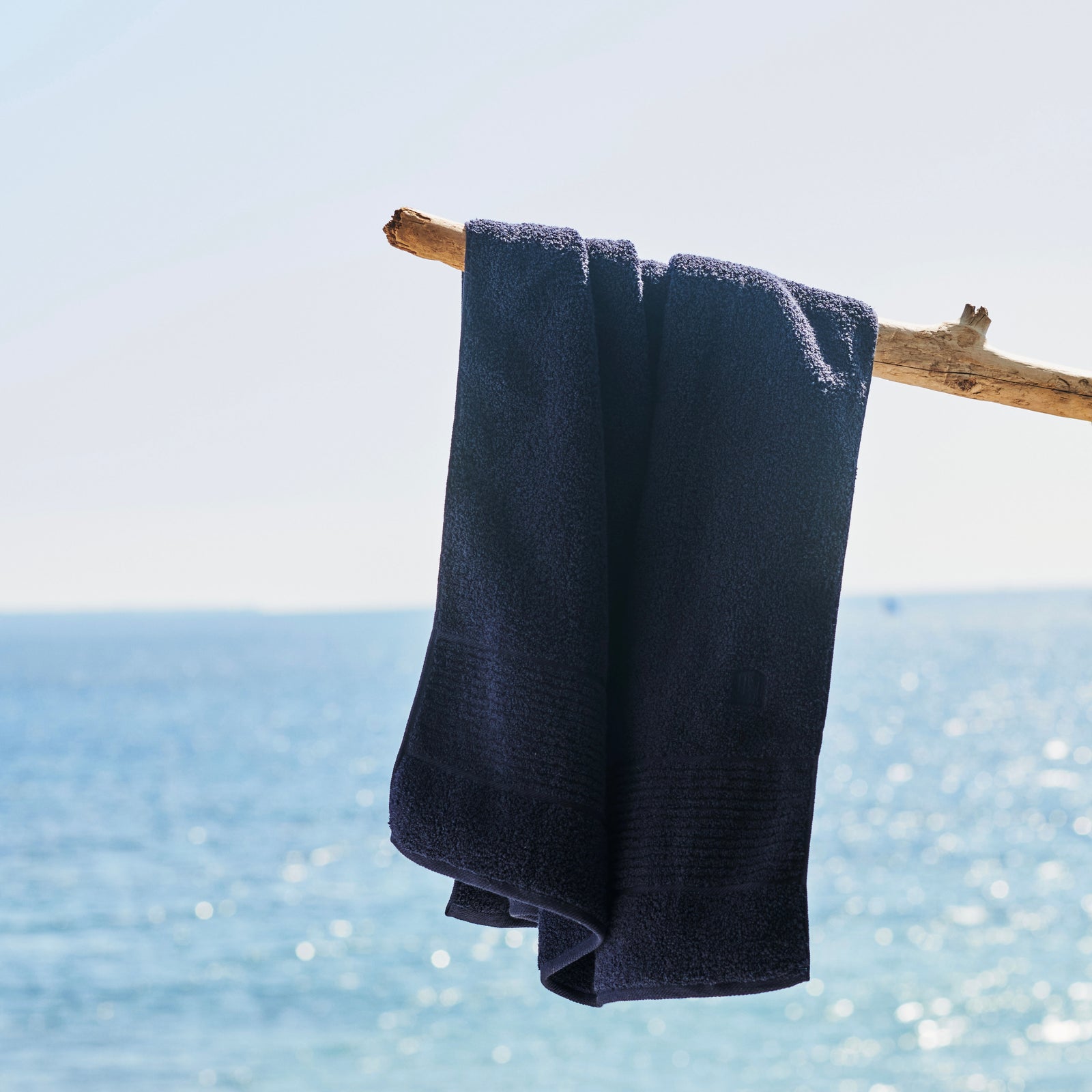 LH CLASSICS SMALL BATH TOWEL – LANDHAUS