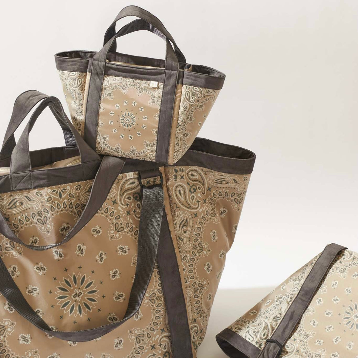 RANDY LAUNDRY TOTE (beige / SMALL) – LANDHAUS