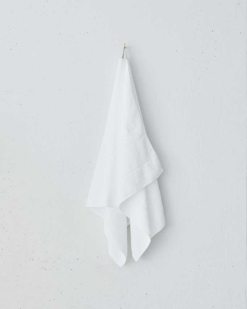 LH CLASSICS SMALL BATH TOWEL