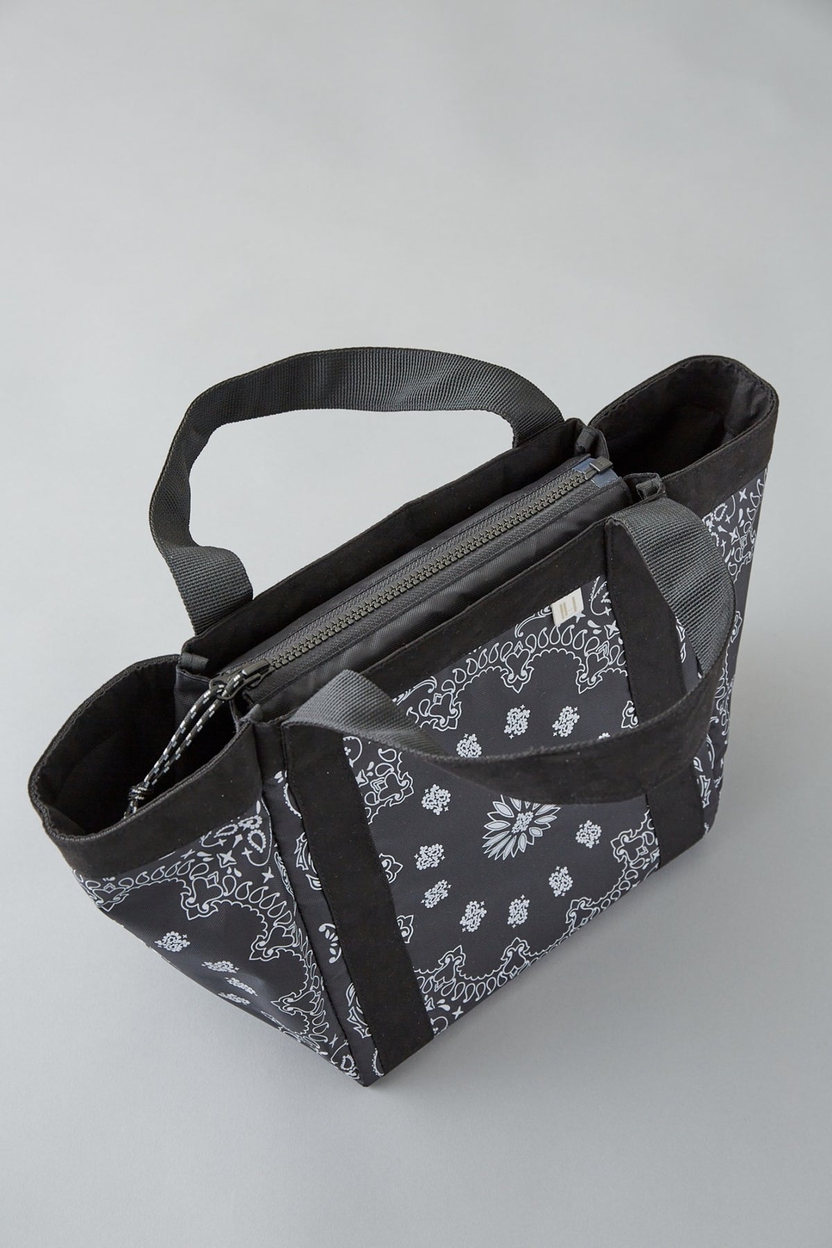 RANDY LAUNDRY TOTE (black / SMALL) – LANDHAUS